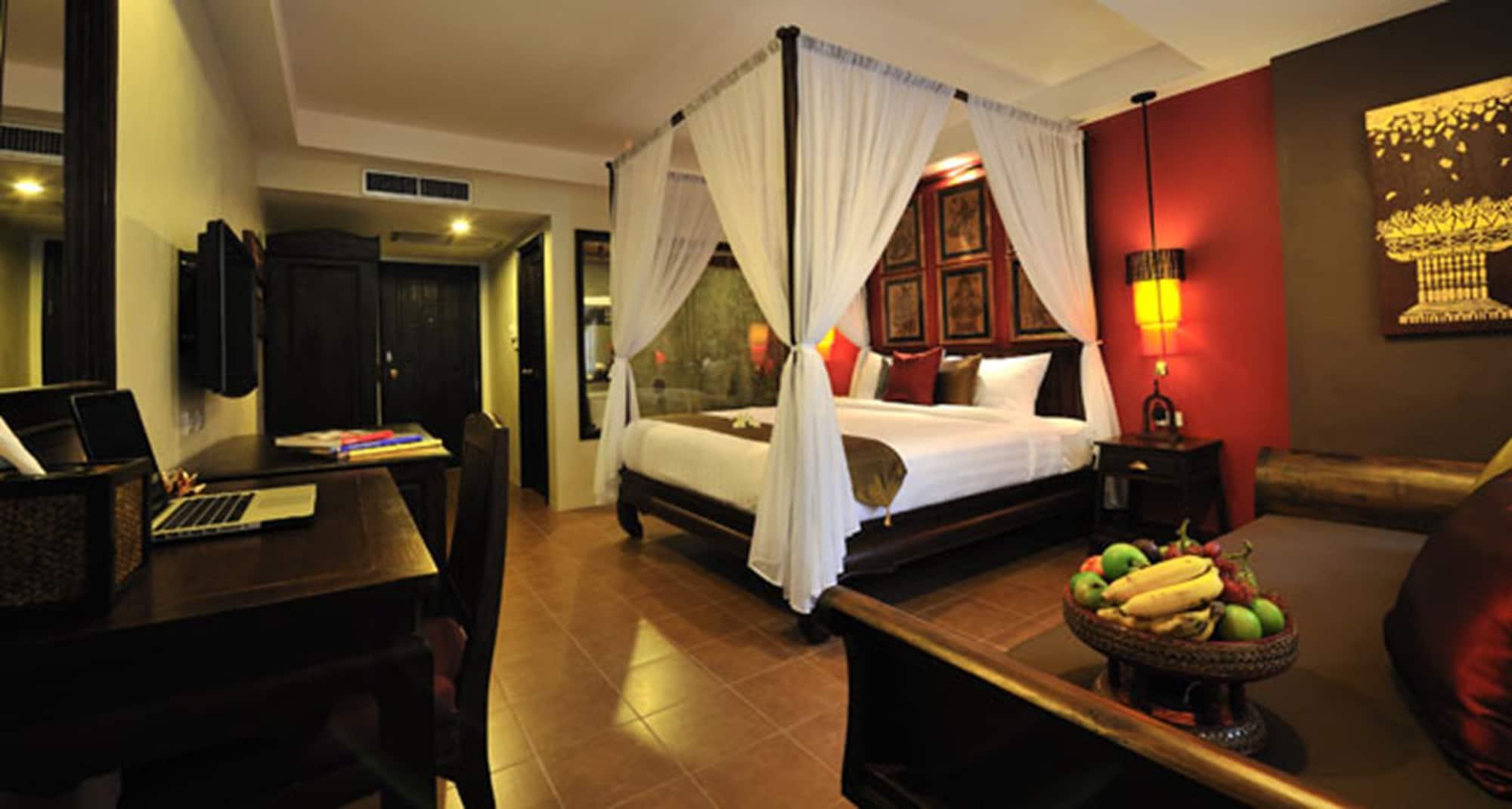 Siralanna Hotel Patong Exterior foto