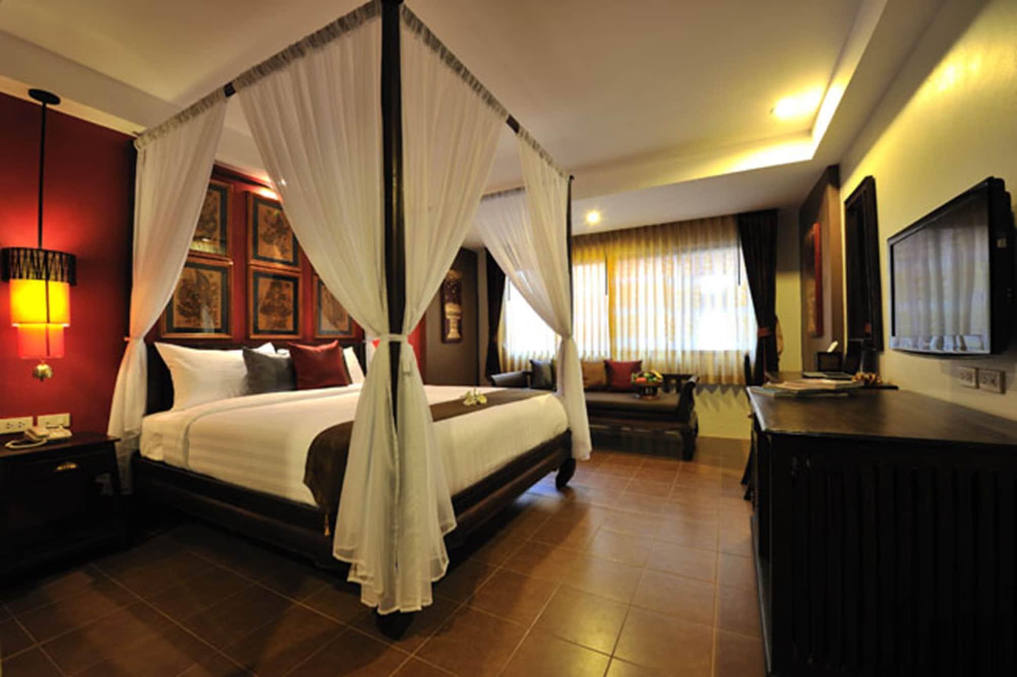 Siralanna Hotel Patong Exterior foto
