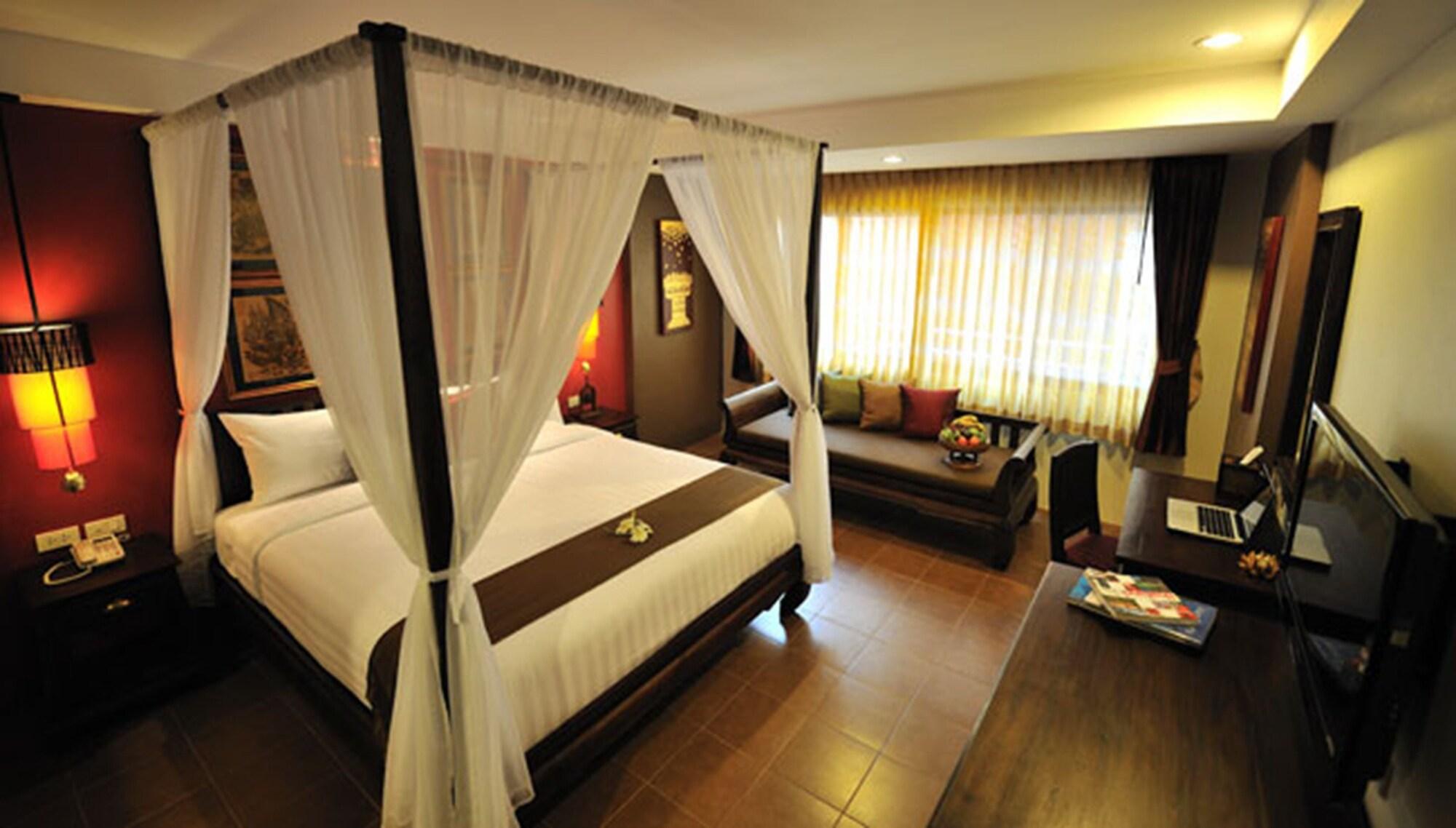 Siralanna Hotel Patong Exterior foto