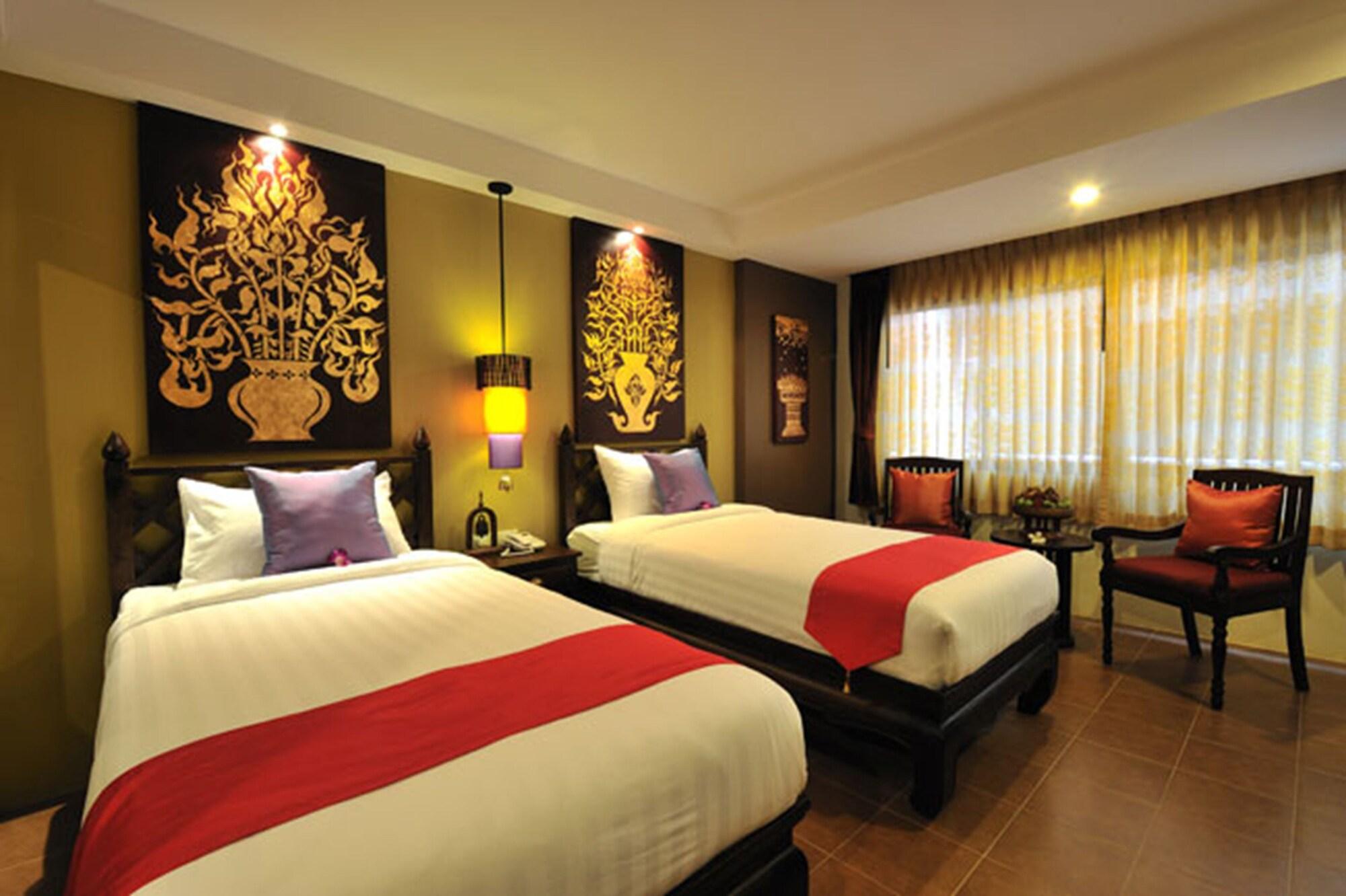 Siralanna Hotel Patong Exterior foto