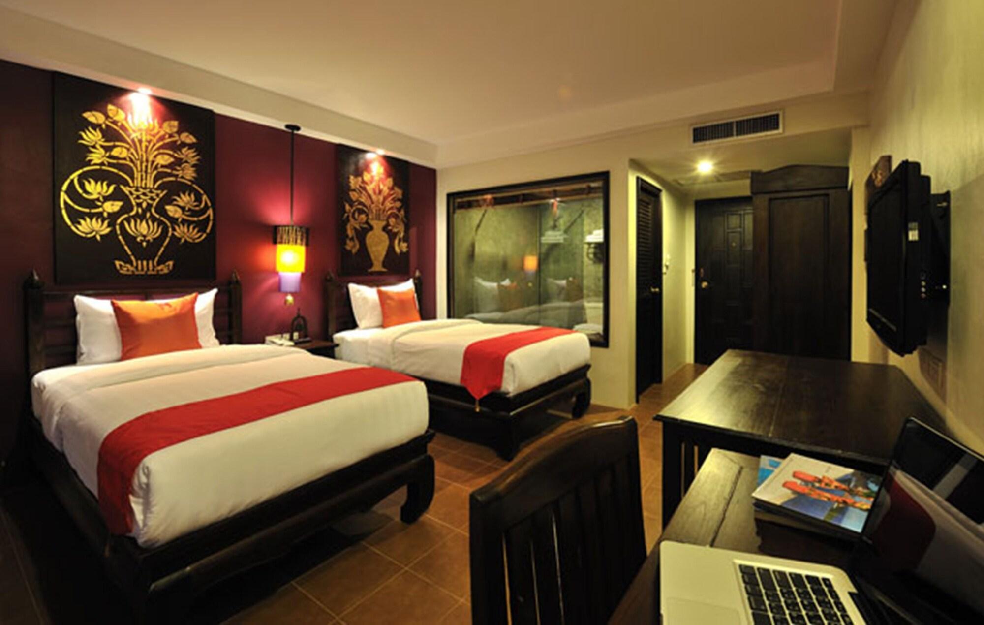 Siralanna Hotel Patong Exterior foto