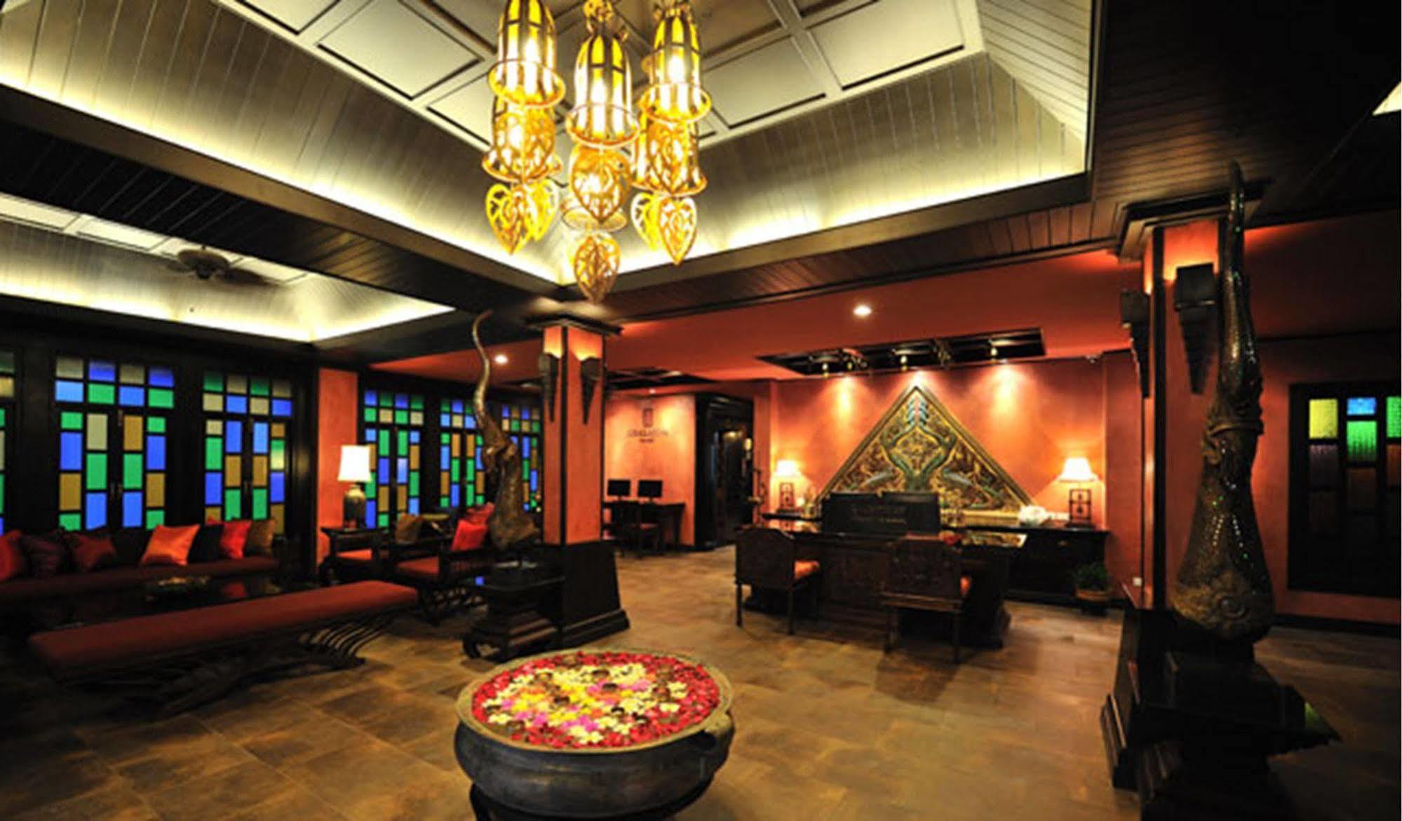 Siralanna Hotel Patong Exterior foto